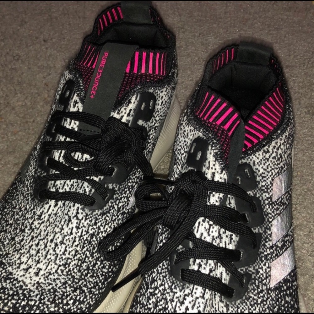 Adidas Purebounce + Breastcancer running shoes